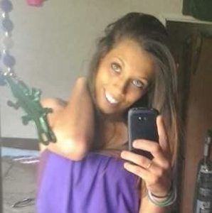 Meet your Posher, Destinee